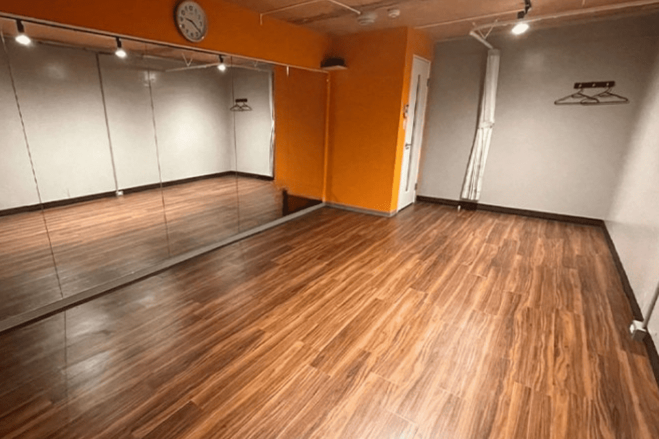 スタジオ01