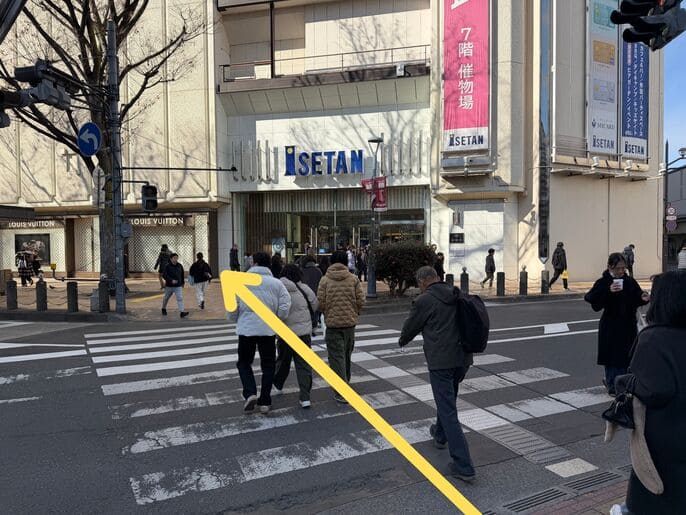 浦和スタジオ アクセス4